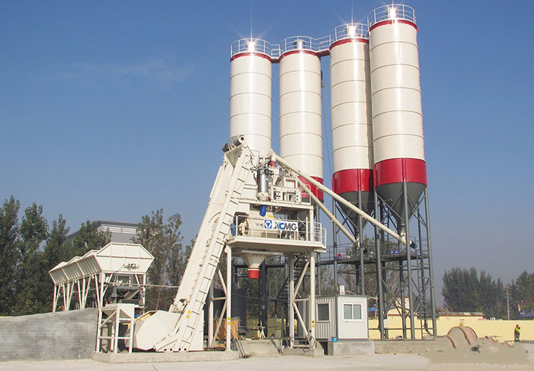 XCMG 240m3 concrete batching plant HZS240VD China environmental protection concrete mix plant price